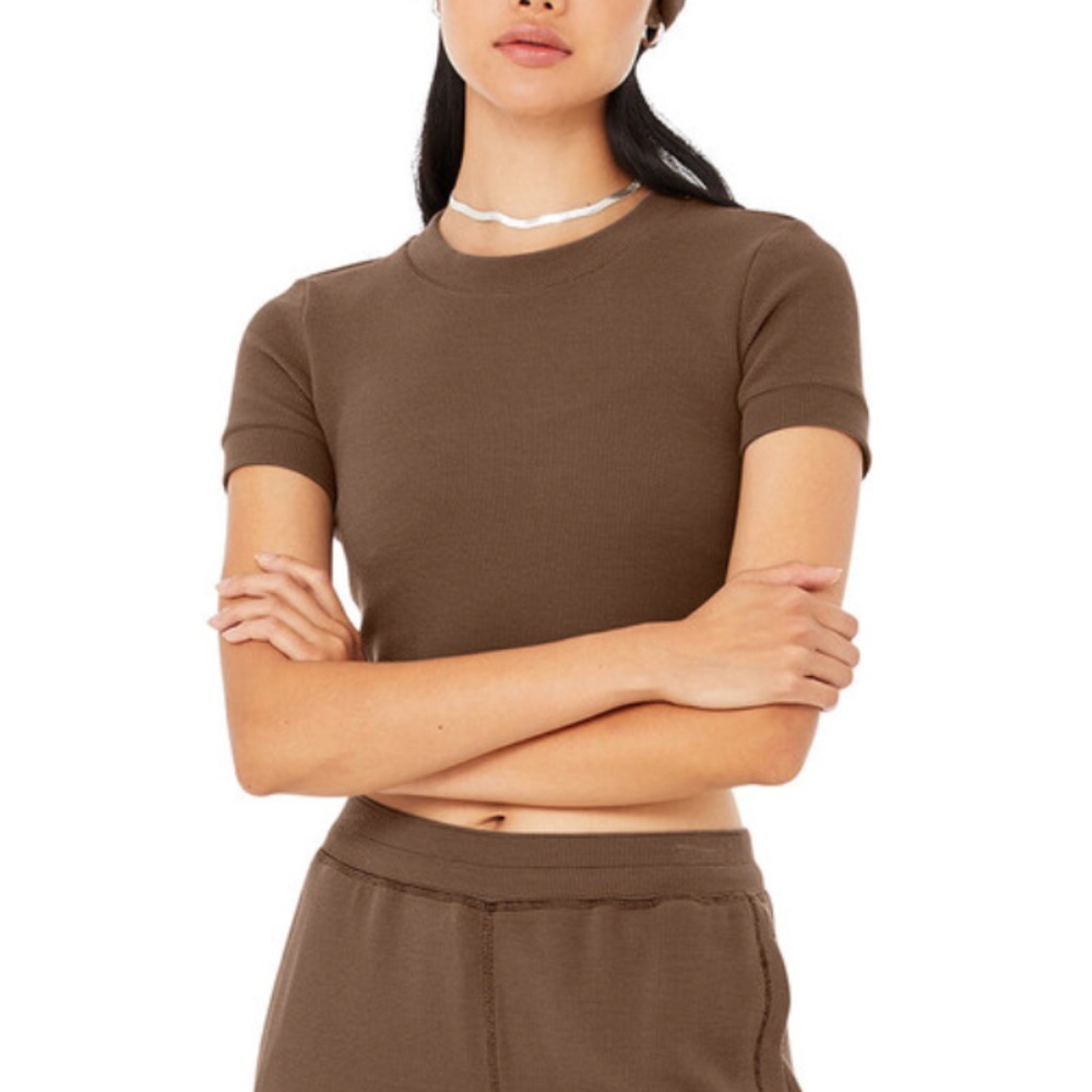 Alo Yoga Micro Waffle Sierra Short Sleeve Top in Hot Cocoa Brown Size: XS